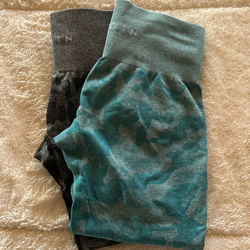 NVGTN camo leggings